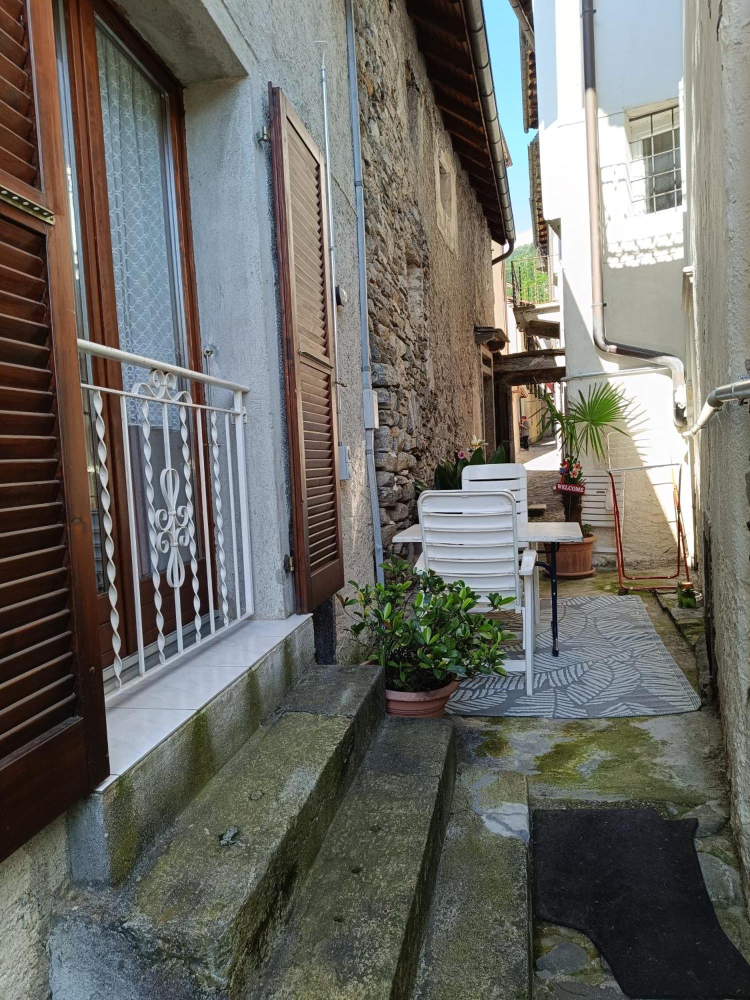 Casa Chiara Apartman Intragna Kültér fotó